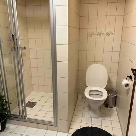 Nyoppusset Og Romslig Leilighet Med 6 Soveplasser I Et Familievennlig Omrade Sarpsborg Exterior photo