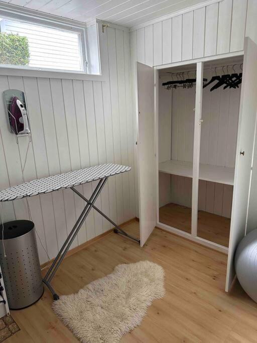 Apartment Nyoppusset Og Romslig Med 6 Soveplasser I Et Familievennlig Omrade Sarpsborg